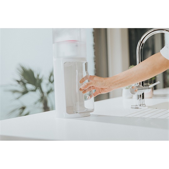 BWT Aqualizer vízállomás üvegkancsóval, promóciós termék