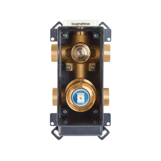 Bugnatese fal alatti univerzális,váltós belső egység
