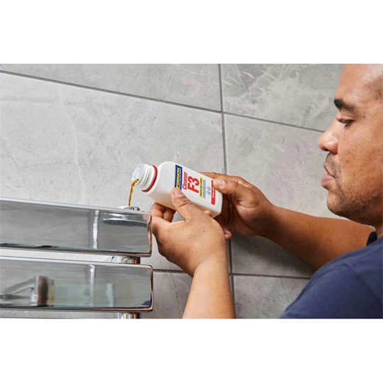Fernox Cleaner F3 265 ml Feloldja és eltávolítja az iszap- és vízkőleradásokat, ill. az egyéb törmelékeket