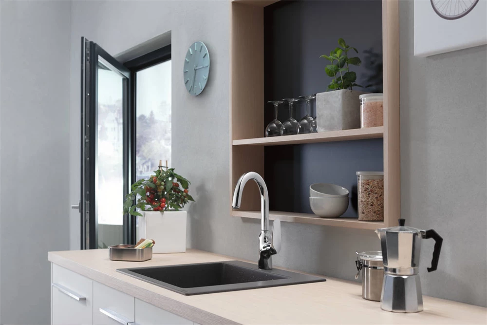Hansgrohe Focus M42 egykaros konyhai csaptelep 220, króm, C-kifolyós