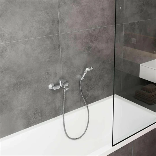 Hansgrohe Vernis Blend egykaros kádcsaptelep falsíkon kívüli szereléshez,króm