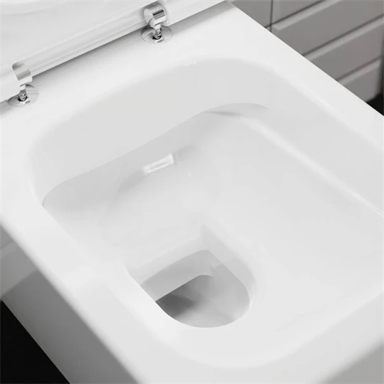 Hansgrohe fali WC Set 540 perem nélküli AquaFall Flush WC ülőkével és SoftClose, QuickRelease fedéllel, SmartClean