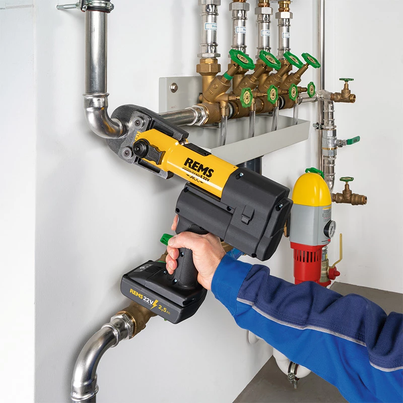 Rems Akku-Press E 22V ACC Basic-Pack akkumulátoros présgép (akku+töltő) L-Boxx