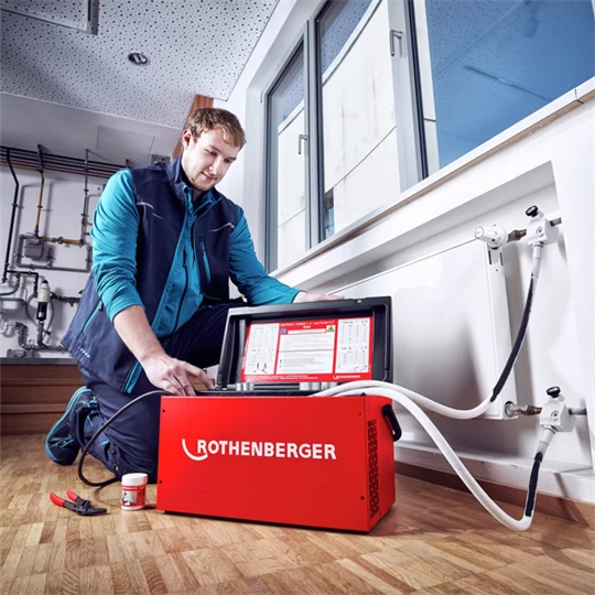Rothenberger ROFROST TURBO R290 csőfagyasztó készülék, 1.1/4" + 6 szűkítőbetét