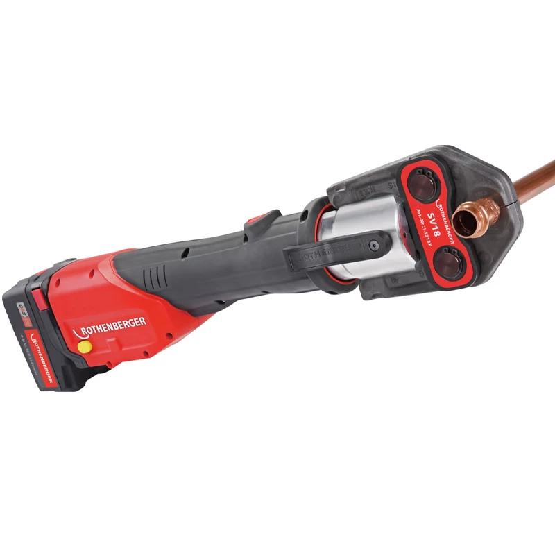 Rothenberger ROMAX 4000 présgép fúrókalapáccsal, akku + gyorstöltő, kofferben, standard V 15-22-28 préspofákkal