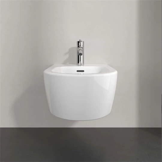 Villeroy Skyla 37x53cm bidé falra szerelhető, Ovális, 1 csaplyukfurattal, csaplyukfurat kiütve, túlfolyóval