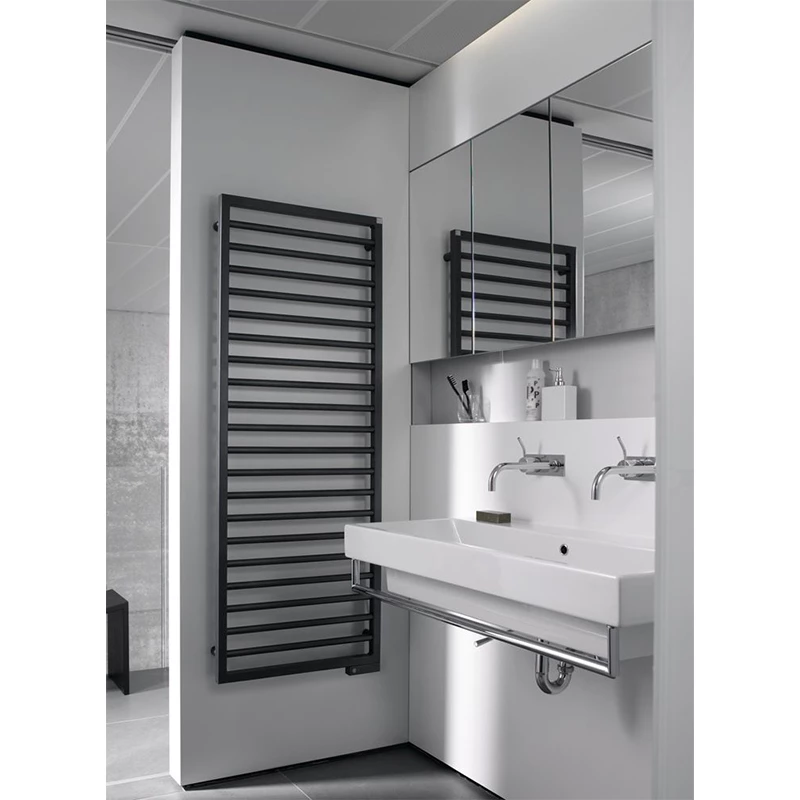 Zehnder Subway törölközőszárító radiátor 1837x600 mm, Jet Black (RAL9005)